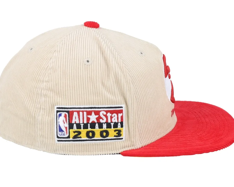 Atlanta Hawks Team Cord Off White/Red Fitted - Mitchell & Ness