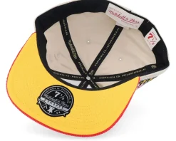 Atlanta Hawks Team Cord Off White/Red Fitted - Mitchell & Ness