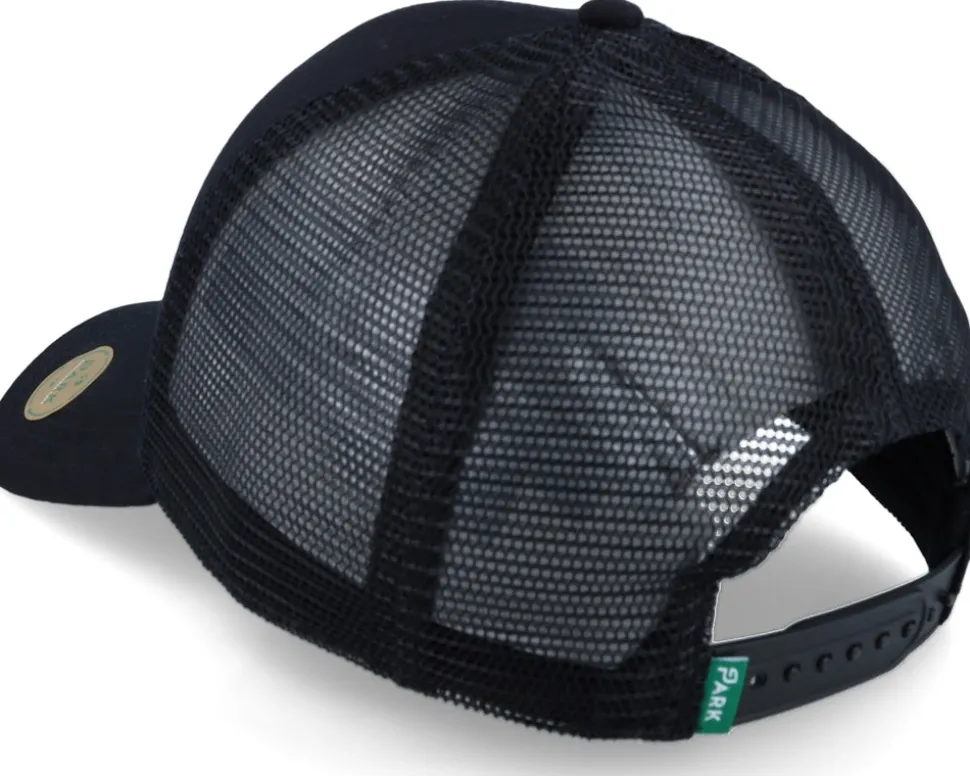 Black Sustainable Trucker - Park