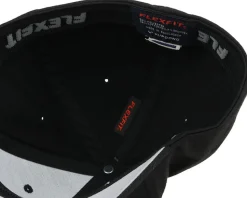 Bloody AK47 Black Flexfit - GUNS n SKULLS