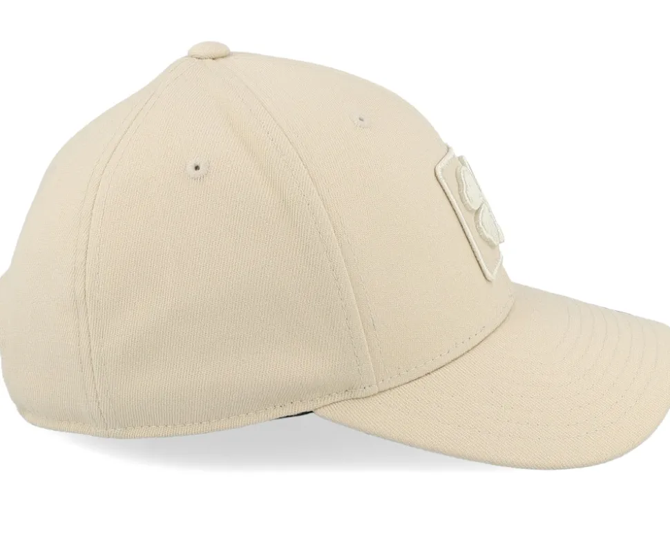 Boxed In Luck 2 Creme 110 Adjustable - Black Clover