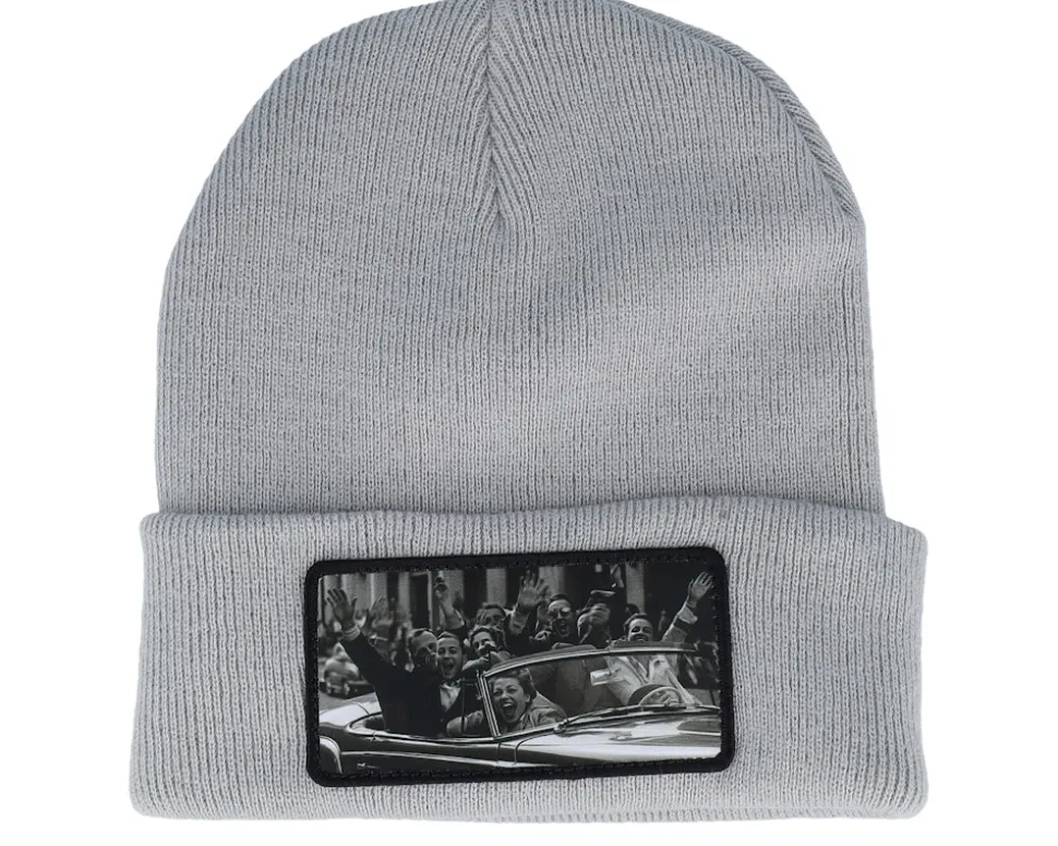 Cabriolet Party Light Grey Cuff - Public Domain