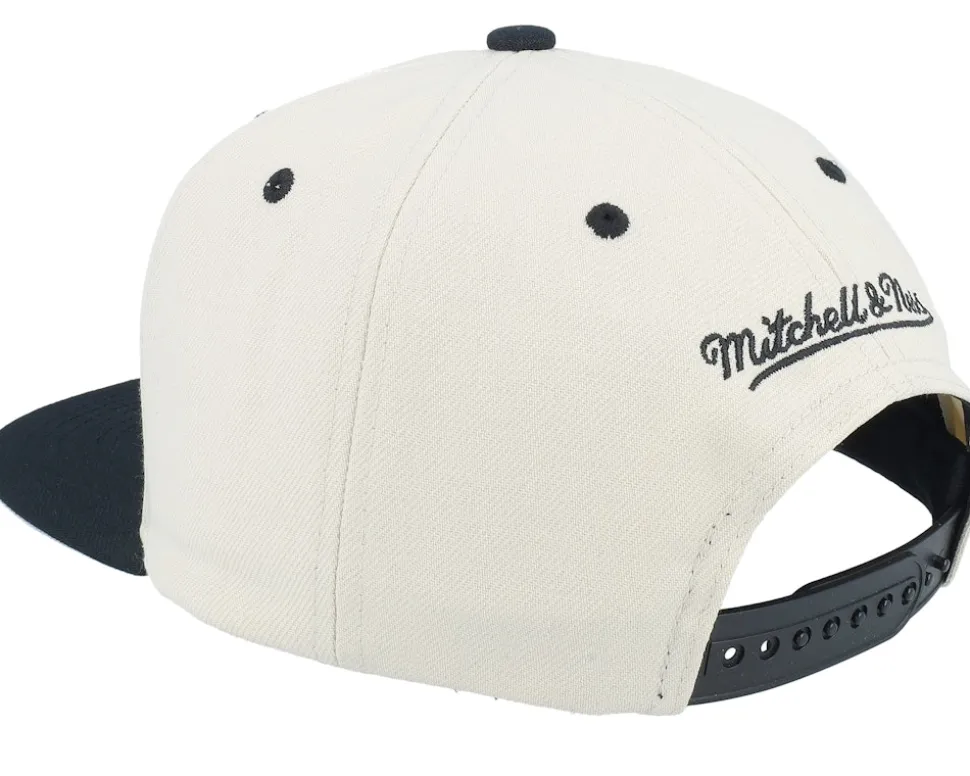 Charlotte Hornets Evergreen Cream Off White/Black Snapback - Mitchell & Ness