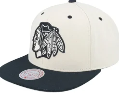 Chicago Blackhawks Evergreen Cream Black Hwc Off White/Black Snapback - Mitchell & Ness