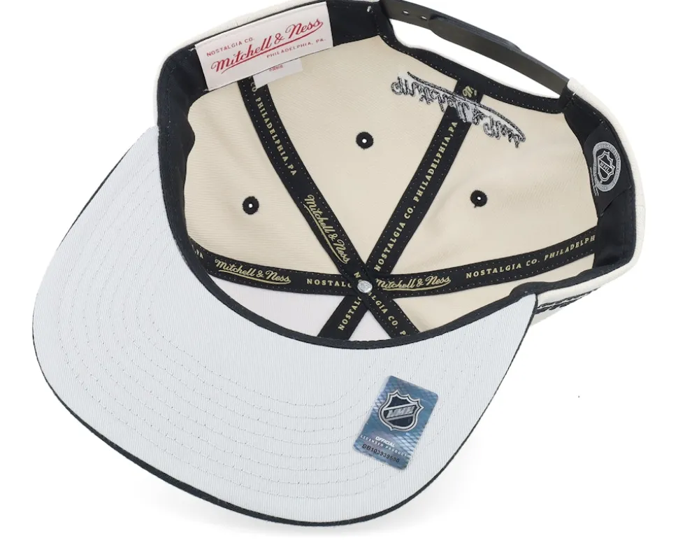 Chicago Blackhawks Evergreen Cream Black Hwc Off White/Black Snapback - Mitchell & Ness