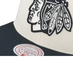 Chicago Blackhawks Evergreen Cream Black Hwc Off White/Black Snapback - Mitchell & Ness