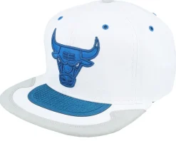 Chicago Bulls Day 4 White/Blue Snapback - Mitchell & Ness