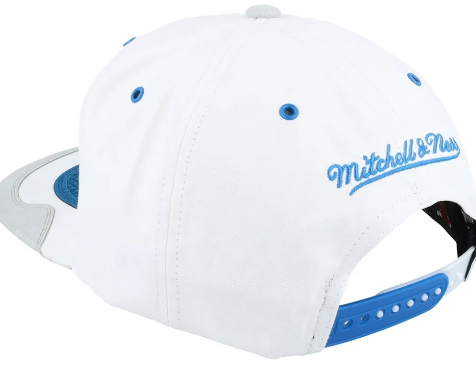 Chicago Bulls Day 4 White/Blue Snapback - Mitchell & Ness