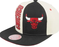 Chicago Bulls Pop Panel Off White/Black Snapback - Mitchell & Ness