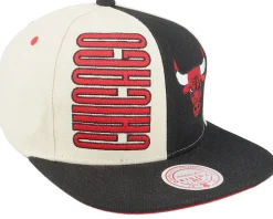 Chicago Bulls Pop Panel Off White/Black Snapback - Mitchell & Ness