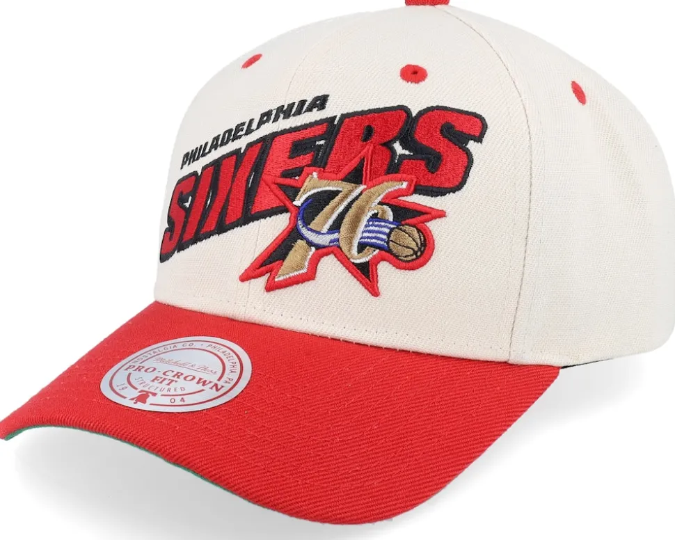 Chicago Bulls Retro Type Pro Off White/Red Adjustable - Mitchell & Ness
