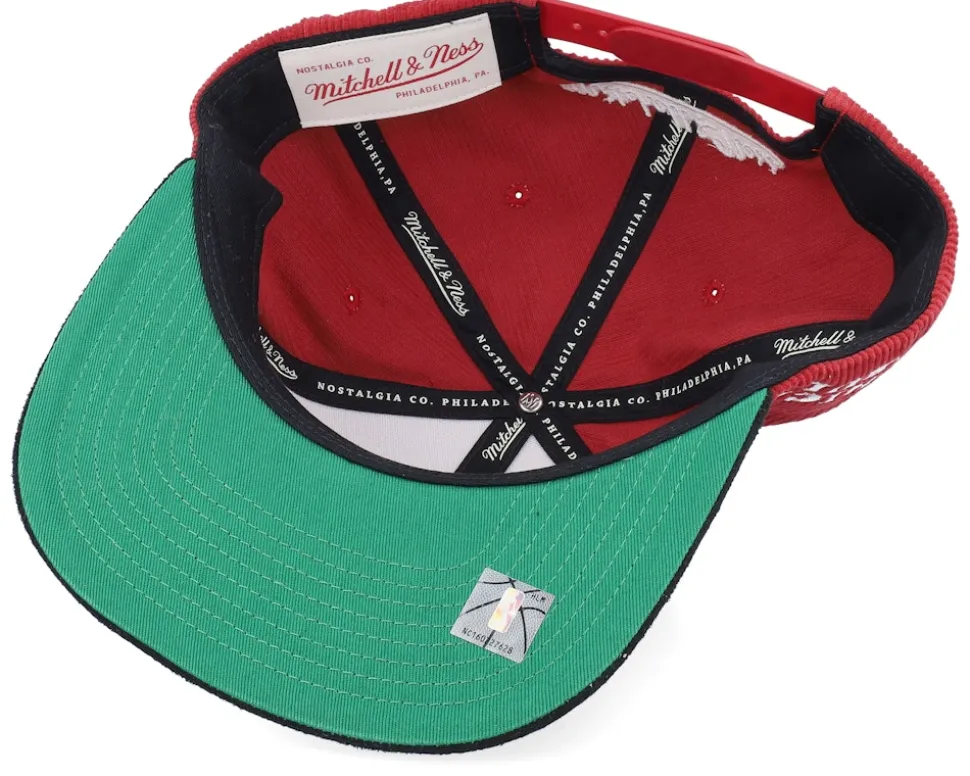 Chicago Bulls Sueduroy Cord Red/Black Snapback - Mitchell & Ness