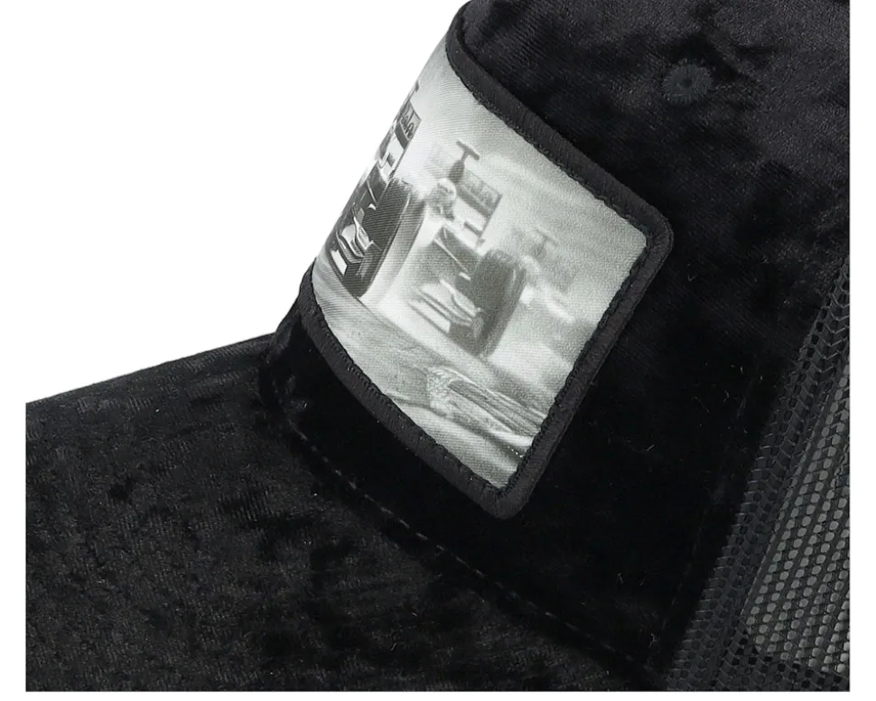 Formula Racing Cars Velvet Black A-Frame Trucker - Calza Pennello