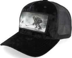 Ice Hockey In Action Patch Velvet White A-Frame Trucker - Calza Pennello