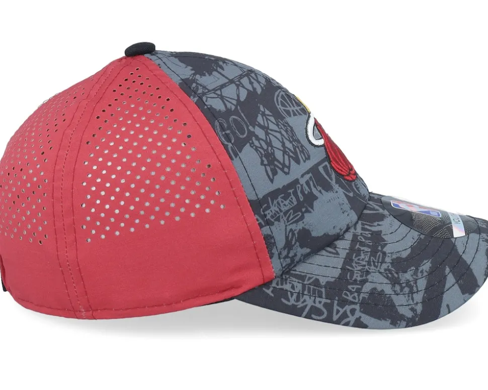 Kids Miami Heat NBA Street Black/Burgundy Adjustable - Outerstuff