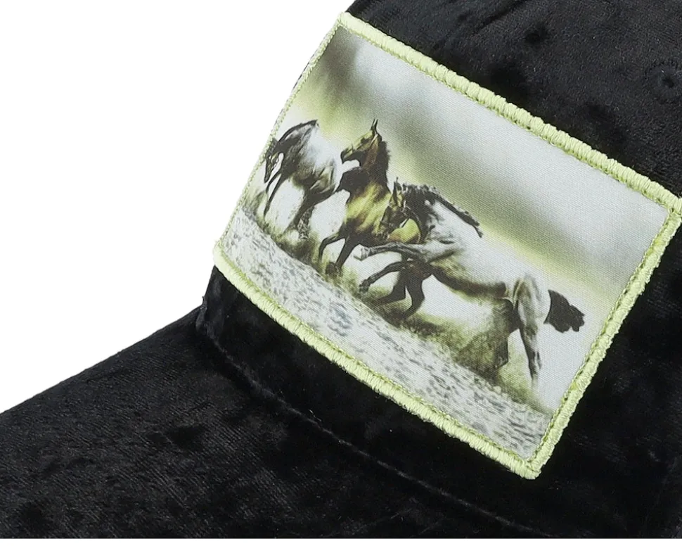 Kids Wild Horses Velvet Black Trucker - Calza Pennello