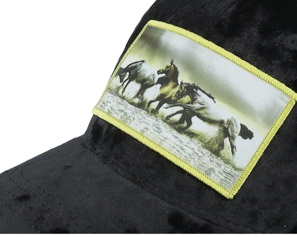 Kids Wild Horses Velvet Black Trucker - Calza Pennello