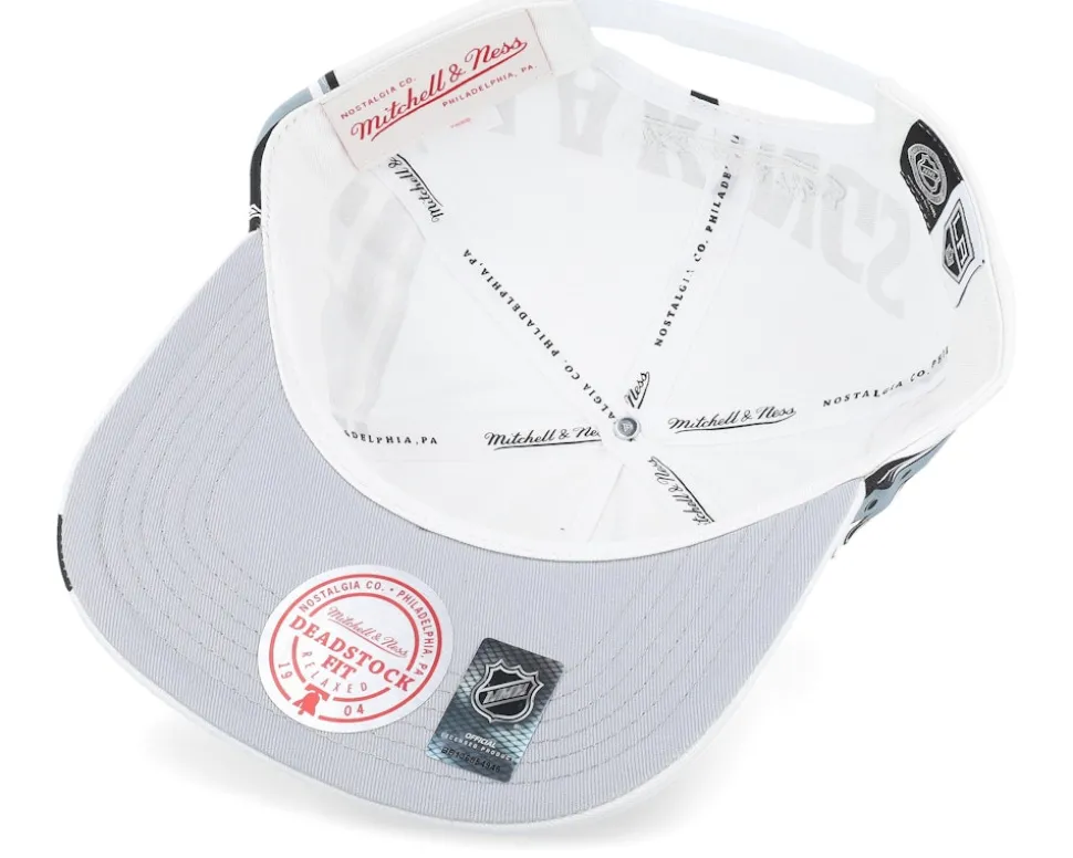 Los Angeles Kings In Your Face Deadstock White Snapback - Mitchell & Ness