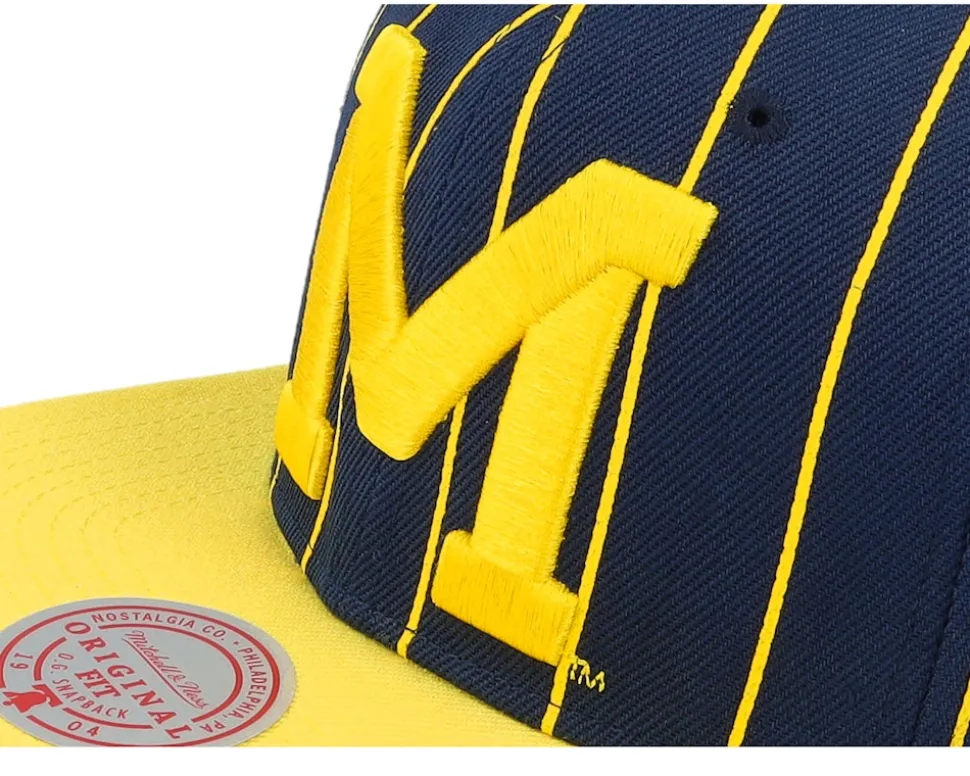 Michigan Wolverines Team Pin Navy/Yellow Snapback - Mitchell & Ness