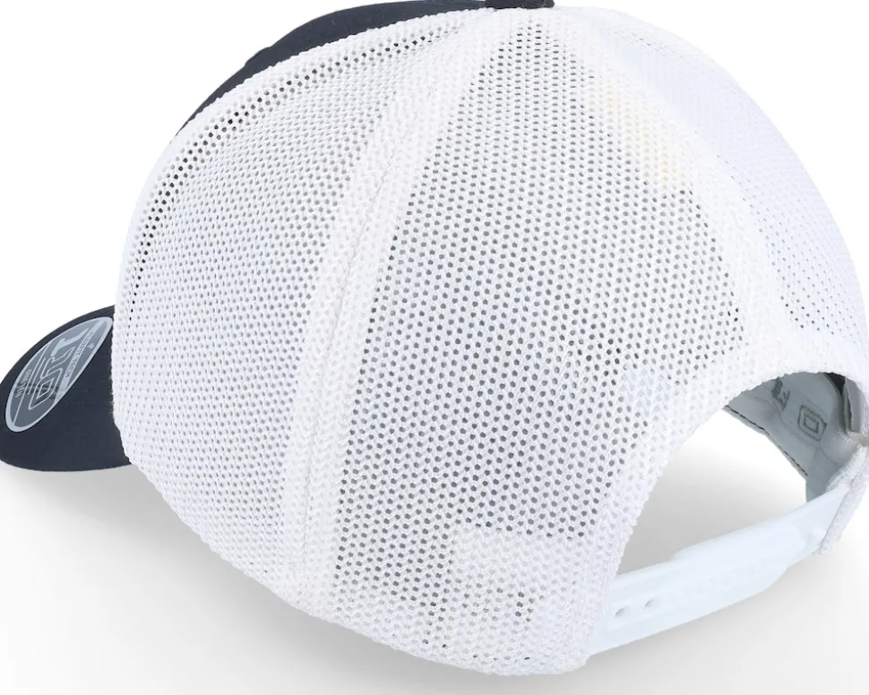 Recycled Mesh Black/White 110 Trucker - Flexfit