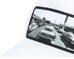 50s Classic Cars Velvet White A-Frame Trucker - Calza Pennello