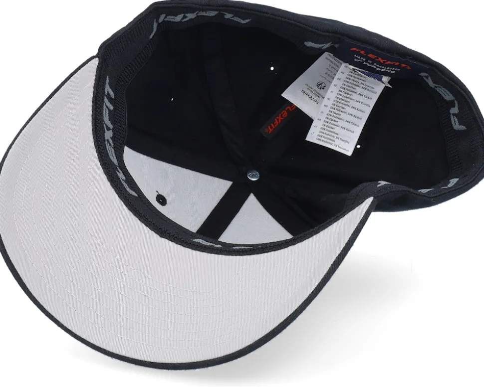 Santa Claus Car Sleigh Patch Black Flexfit - Ho-Ho-Hats