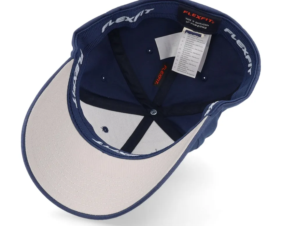 Santa Skate Christmas Xmas Navy Flexfit - Iconic