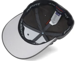 Small Mountain White/Dark Grey Flexfit - Wild Spirit