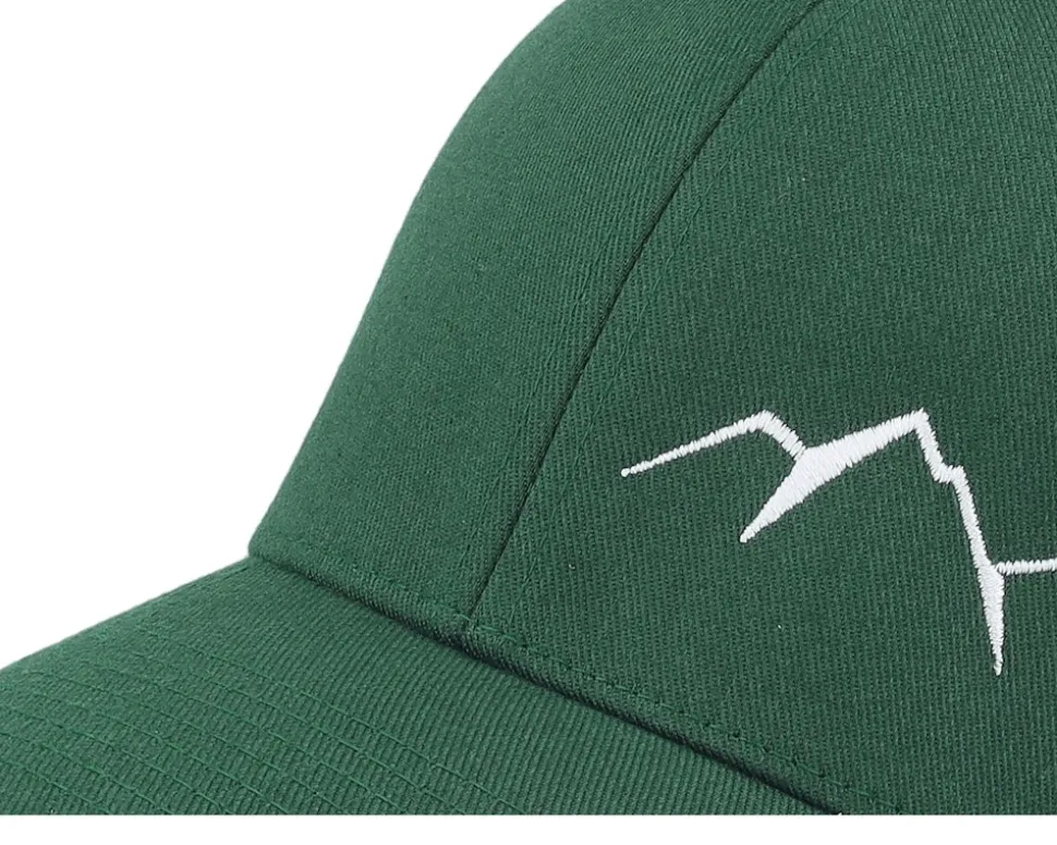 Small Mountain White/Spruce Green Flexfit - Wild Spirit