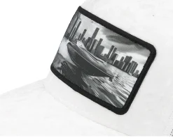 Speed Boat Racing Velvet White A-Frame Trucker - Calza Pennello