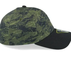 Stretch Hat Embossed Tiger Mountain Camo Green Flexfit - Oakley