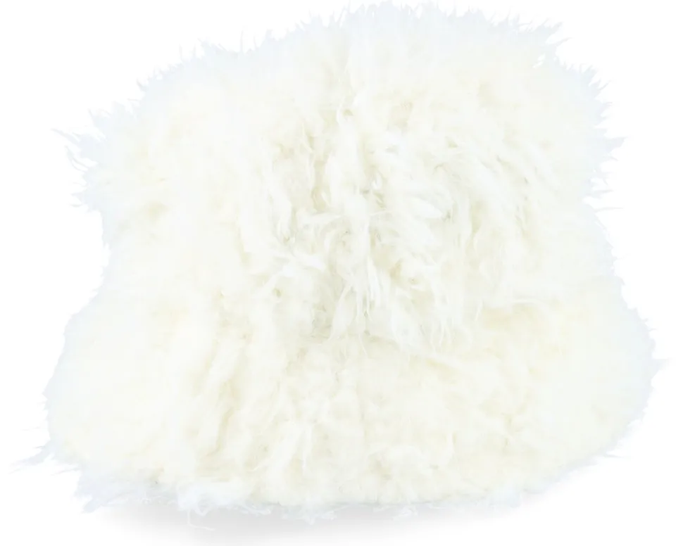 Teddy White Bucket - Equip