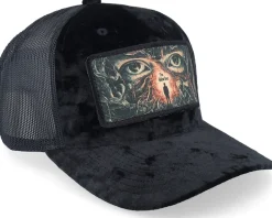 The Hollow Velvet Black/Black A-frame Trucker - Scenes