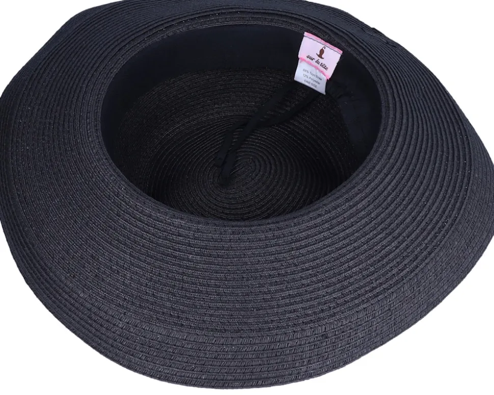 Traveller Black Sun Hat - Sur la tête