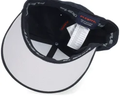 Triangle Shape Mountain Patch Black Flexfit - Wild Spirit