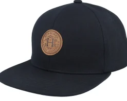 Whaler 6 Panel Crest Cap Black Snapback - Herschel
