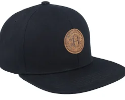 Whaler 6 Panel Crest Cap Black Snapback - Herschel